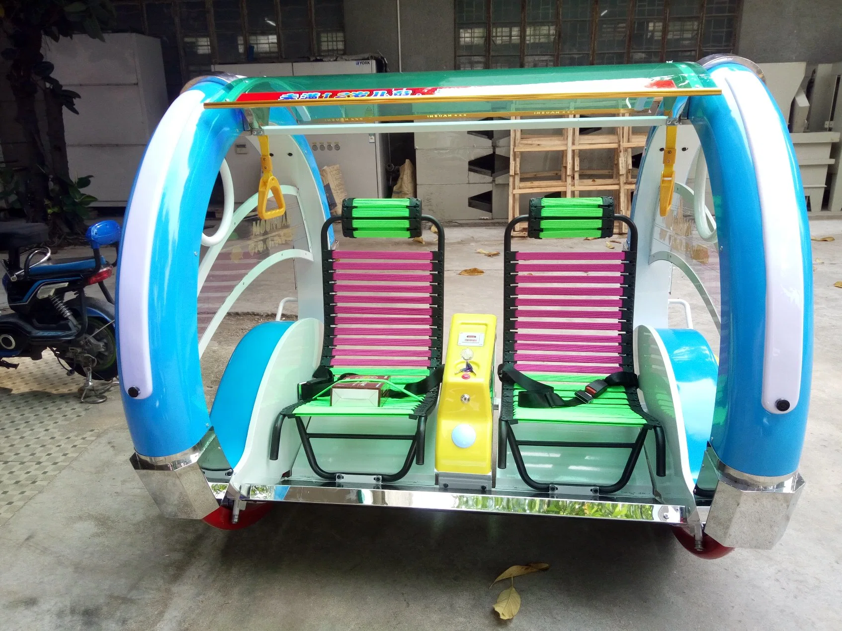 Amusement Rolling Car Which Suit for Outdoor and Indoor Playground