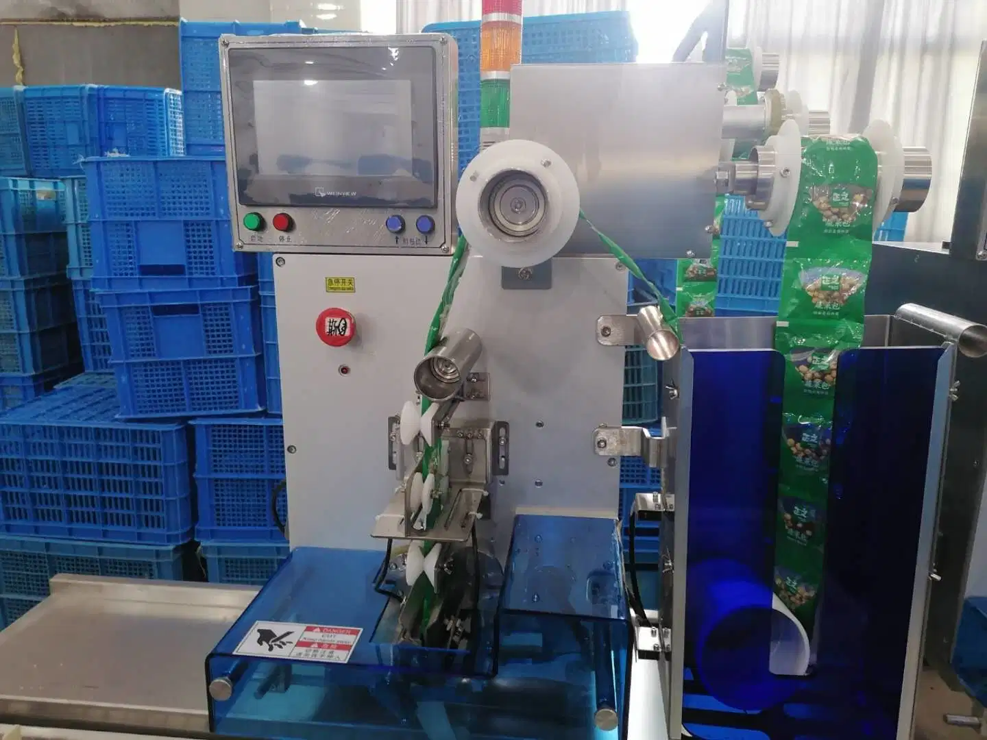 Instant Noodle Cup Pack Automatic Flow Shrink Wrap Packing Machine