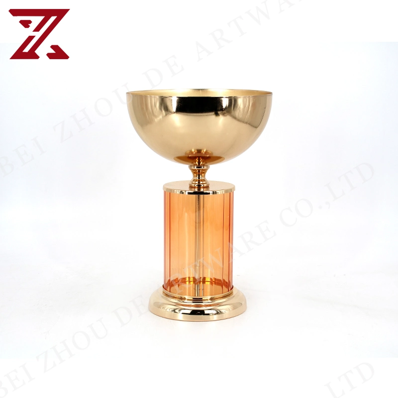 Großhandel/Lieferant Luxus Glas Tischplatte Ornament Golden Metall Basis Kerzenhalter Candy Jar Art Home Dekor