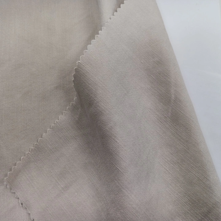 China Eco-Friendly Woven Plain with Soft Hand Feel Silk Cotton Fabric for Shirting Garment