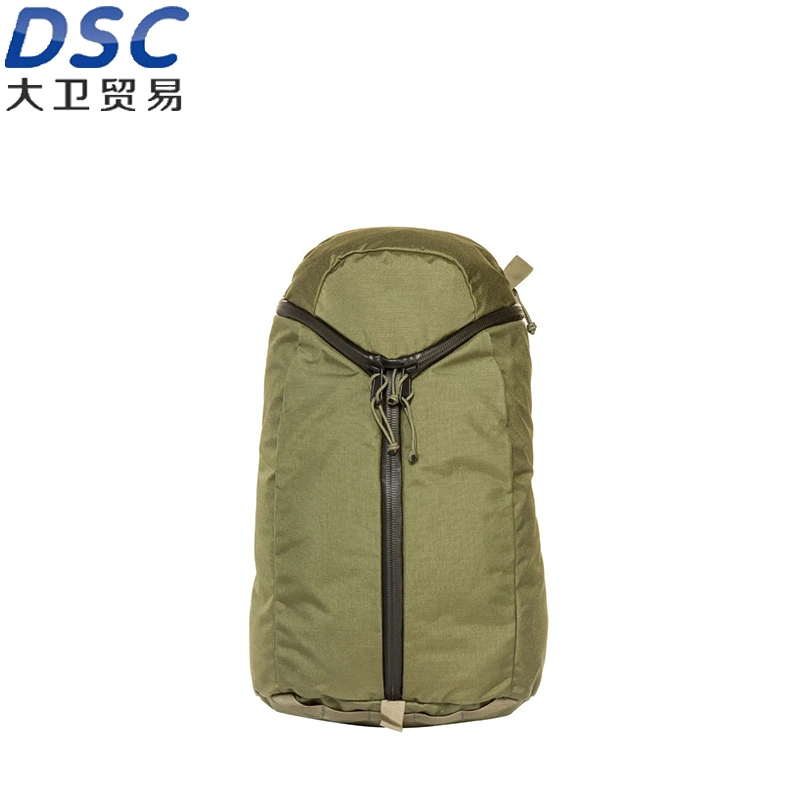 Sac à dos imperméable avec 3 fermetures éclair ouvertes, sac à dos de randonnée portable pour les sports.