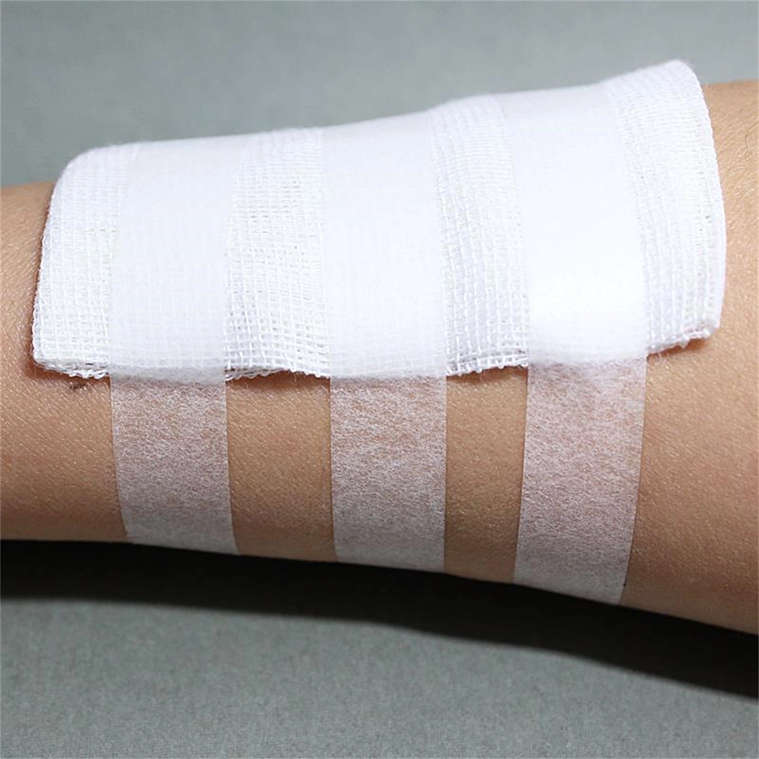 Microporous Transport Skin Color Non-Woven Types Medicalsurgical Silk Paper Tape