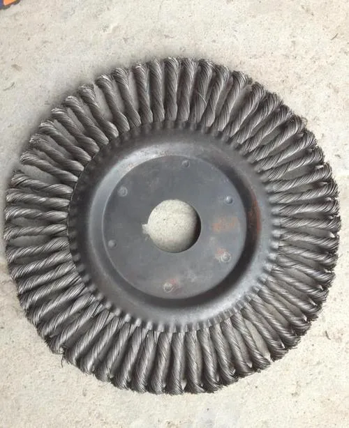 Knotted Circular Metal Wire Brush