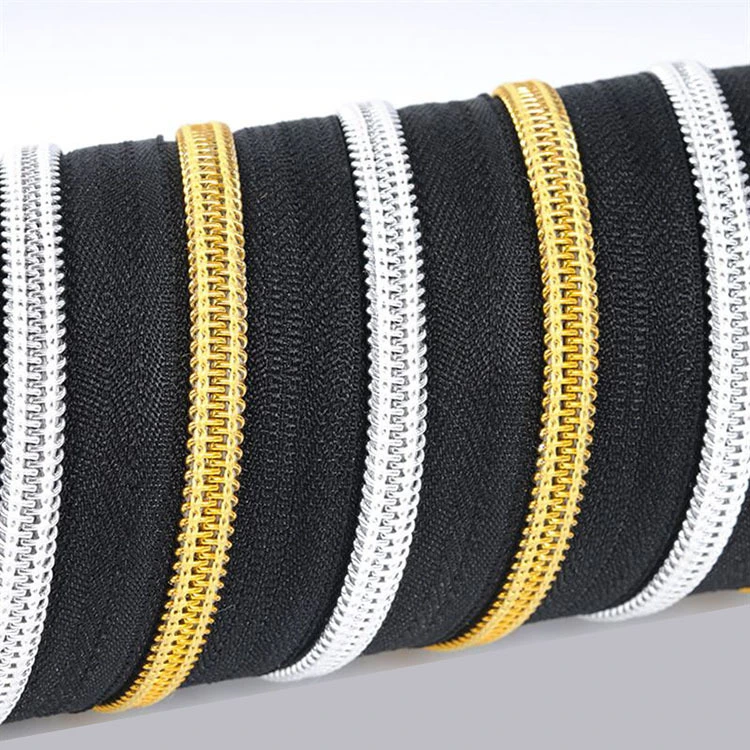 Wholesale/Supplier Custom Factory No. 7 Long Chain Nylon Zipper with Zipper Roll for Bags