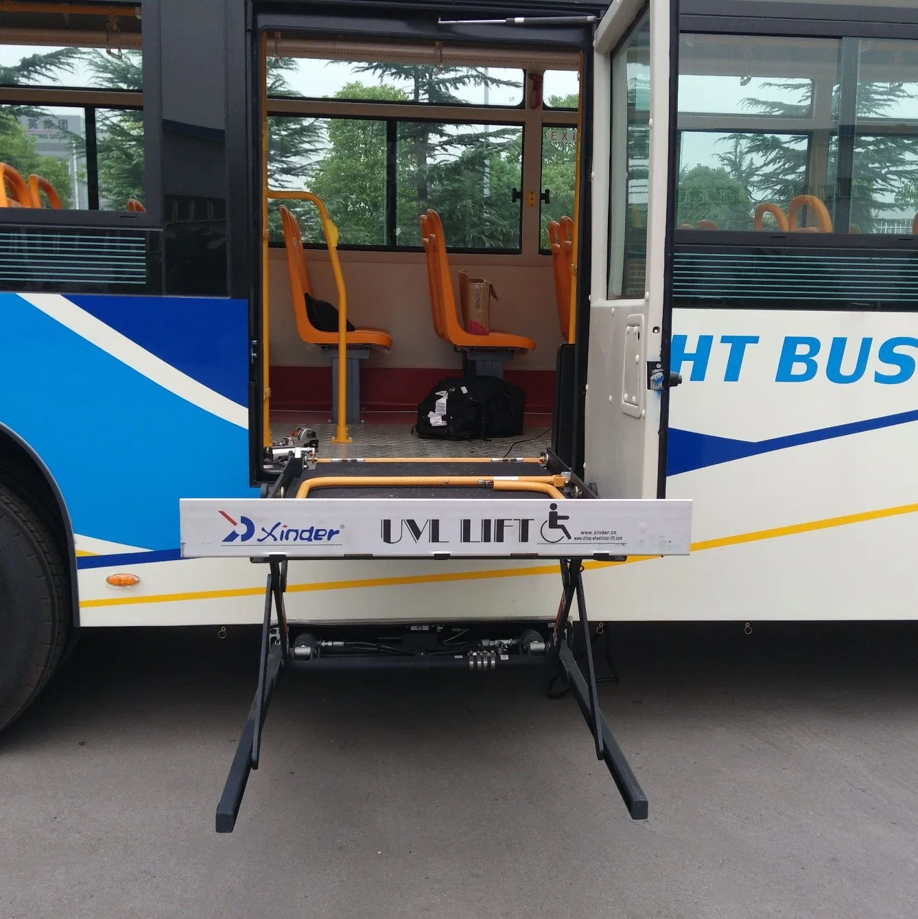 Elevador de silla de ruedas de pasajeros de autobús con certificado CE y carga de 300kg.