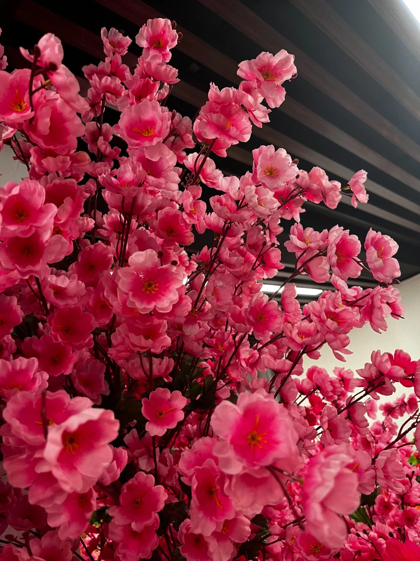 Environmental Friendly Golden Jade Pole 13 Peach Trees Can Be Customized, Artificial and Decorative Plant Pink Flower Tree