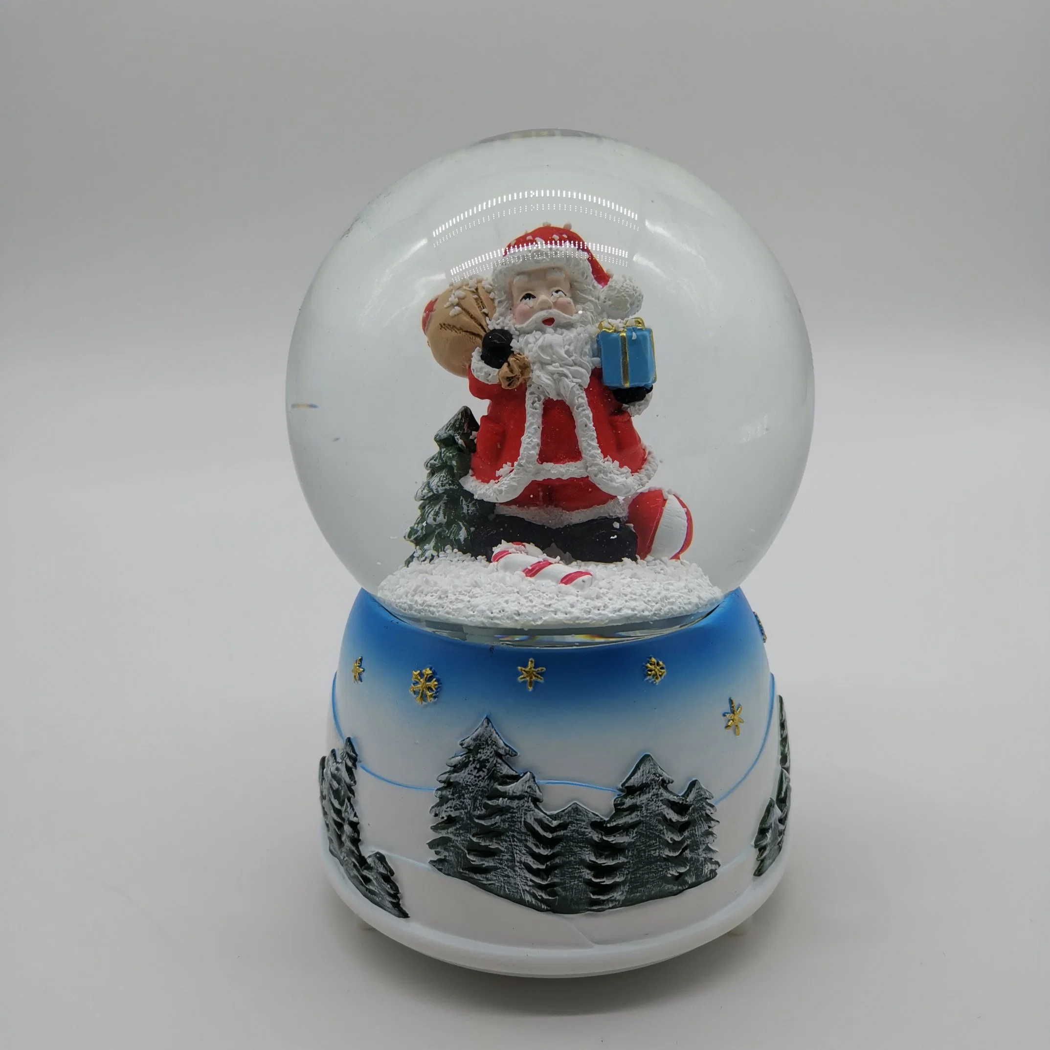 Christmas New Figurine Design Music Santa Clause Snow Globe with White Snowflake Inside for Christmas Gifts Manufacture Directly