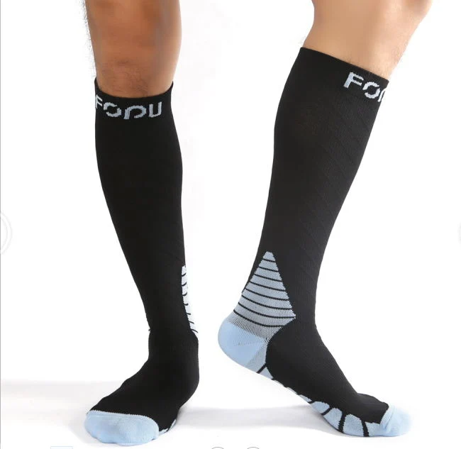 Hot Sale Compression Calcetines hombres mujeres apoyo de piernas Cuidado de la salud Calcetines largos