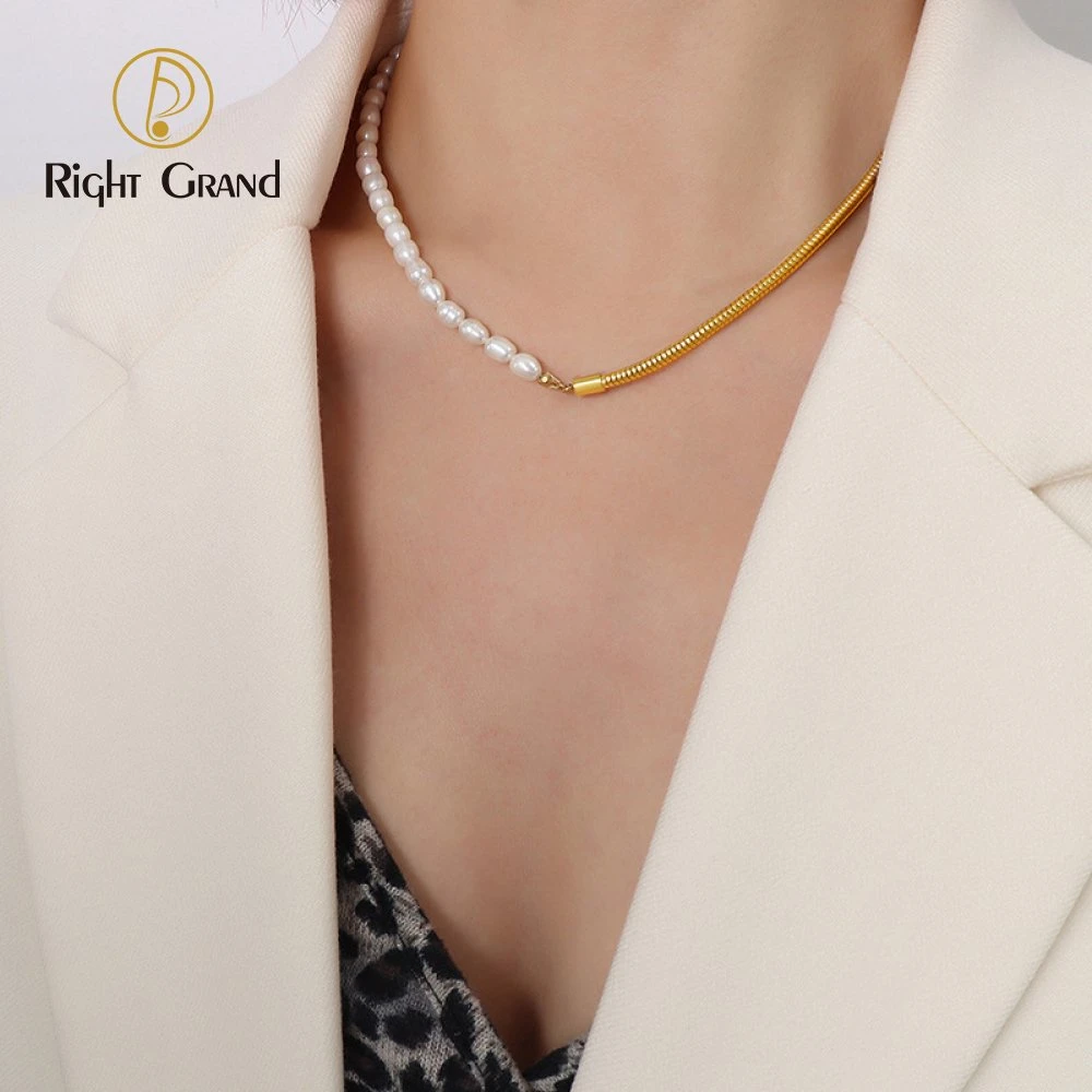 Fashion Ladies Jewelry 18K Gold Plated Spliced Snake Chain Steel Freshwater Pearl Necklace