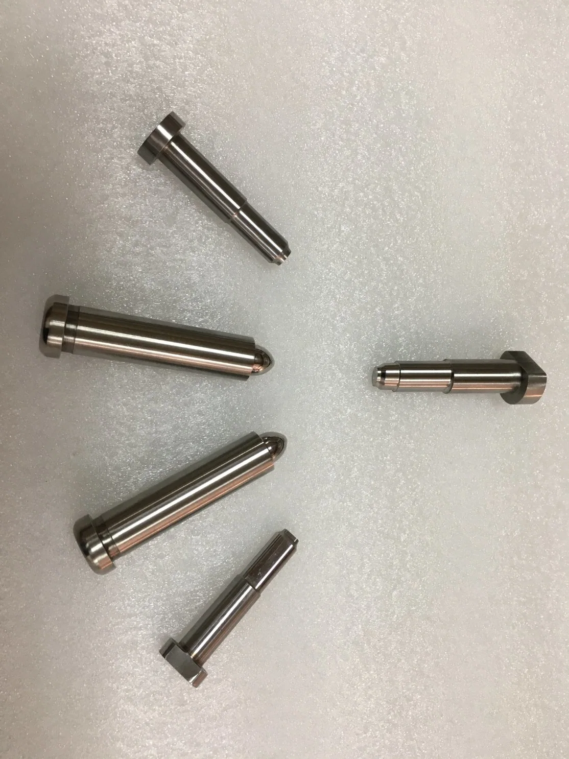 Multi Types Ejector Pin and Ejector Sleeves for Plastic Mold