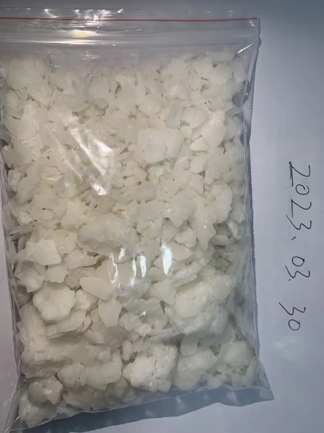 High Quality CAS 102-97-6 N-Isopropylbenzylamine Isopropylbenzylamine Crystals with Factory Suuply