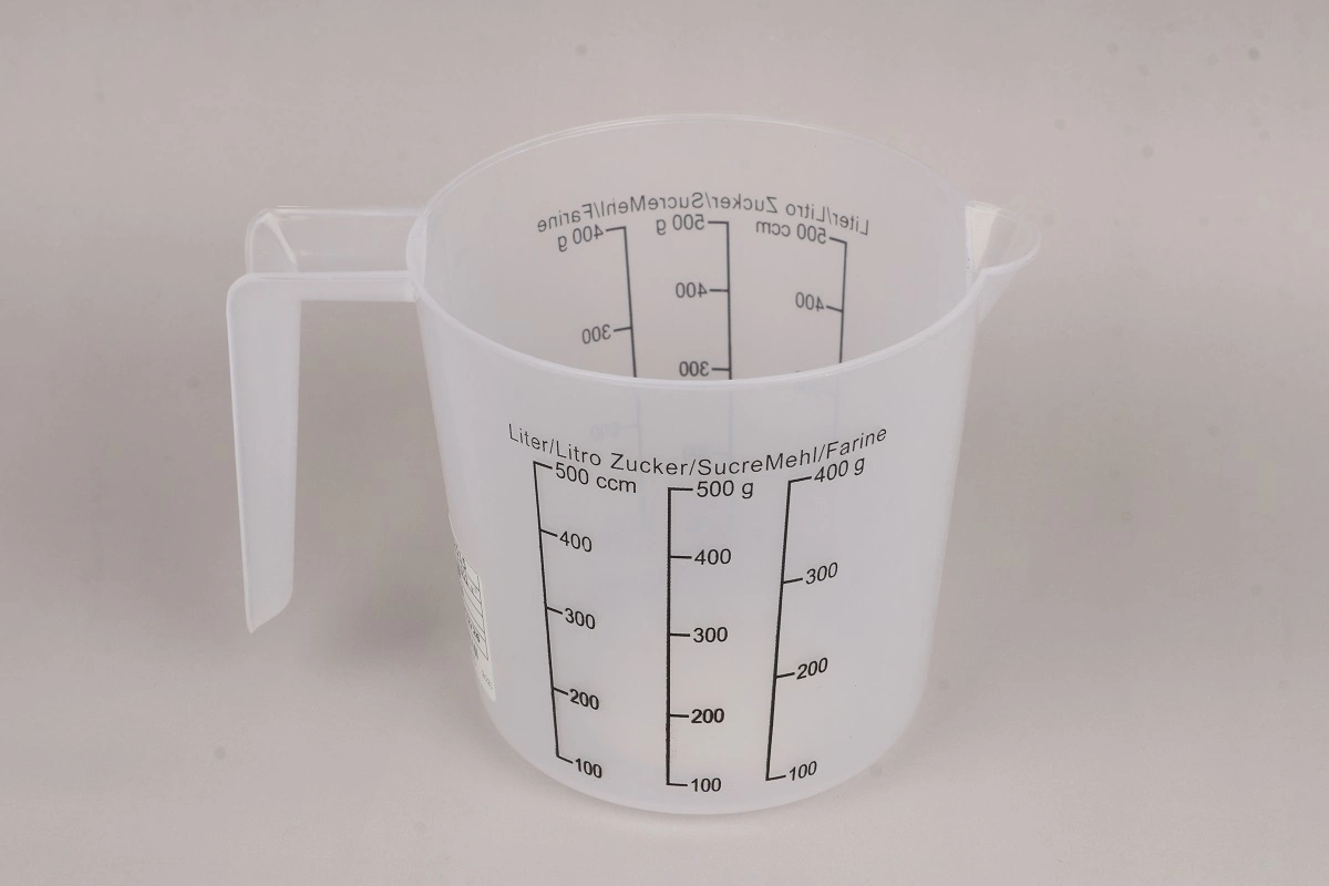 500ml Plastic Translucent Measuring Cup with Mouth and Scale