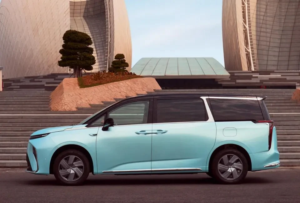 2023 Lujo Gran MPV 2022 Oasis Edition siete nuevas energías Vehículos 5 puertas 7 plazas Pure eléctrico MPV SAIC Maxus MIFA 9