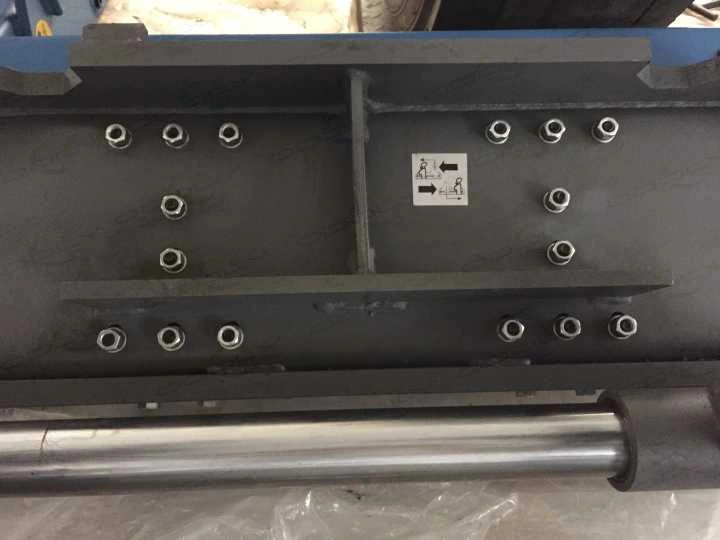 Démonte-pneu automatique pour camions 14"-56"