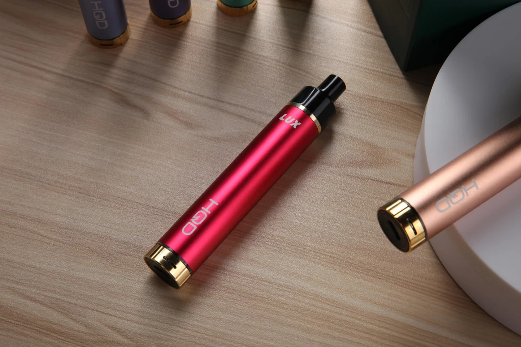 Hqd OEM Factory Price Lux 600/1500puffs Disposable/Chargeable Electronic Cigarette Wholesale/Supplier Disposable/Chargeable Vape