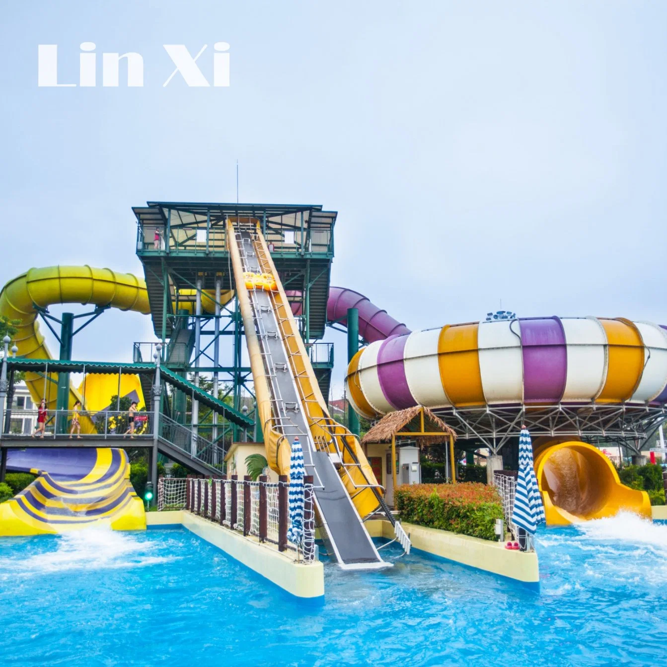 Customized New Adult Water Park Equipment, Children's High-Altitude Fiberglass Skateboard Slide