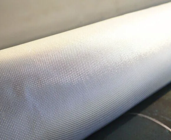 Reinforced 840d18X18 100% Polyester Yarn Warp Knitting Fabric for PVC Laminating and Coating