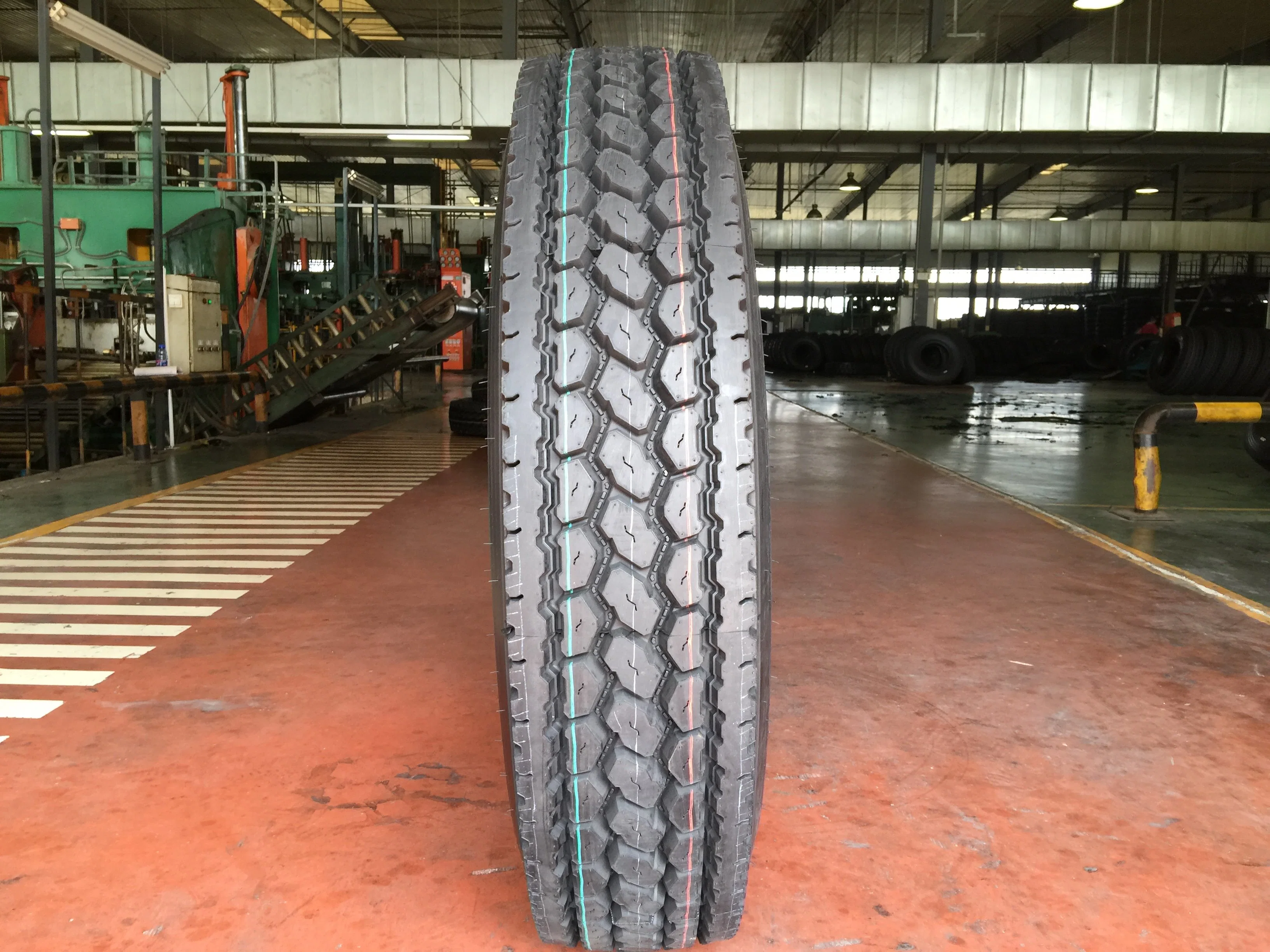 High Quality All Steel Tubeless Radial TBR Truck Bus Tire with 1100r22.5