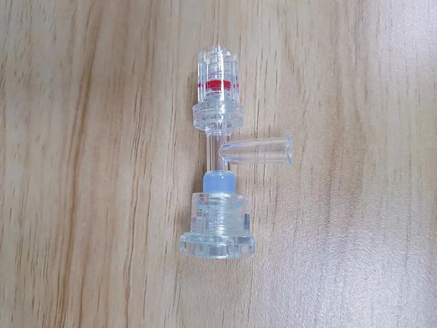 T-Shaped Three-Way Tap with Plastic Stopcock