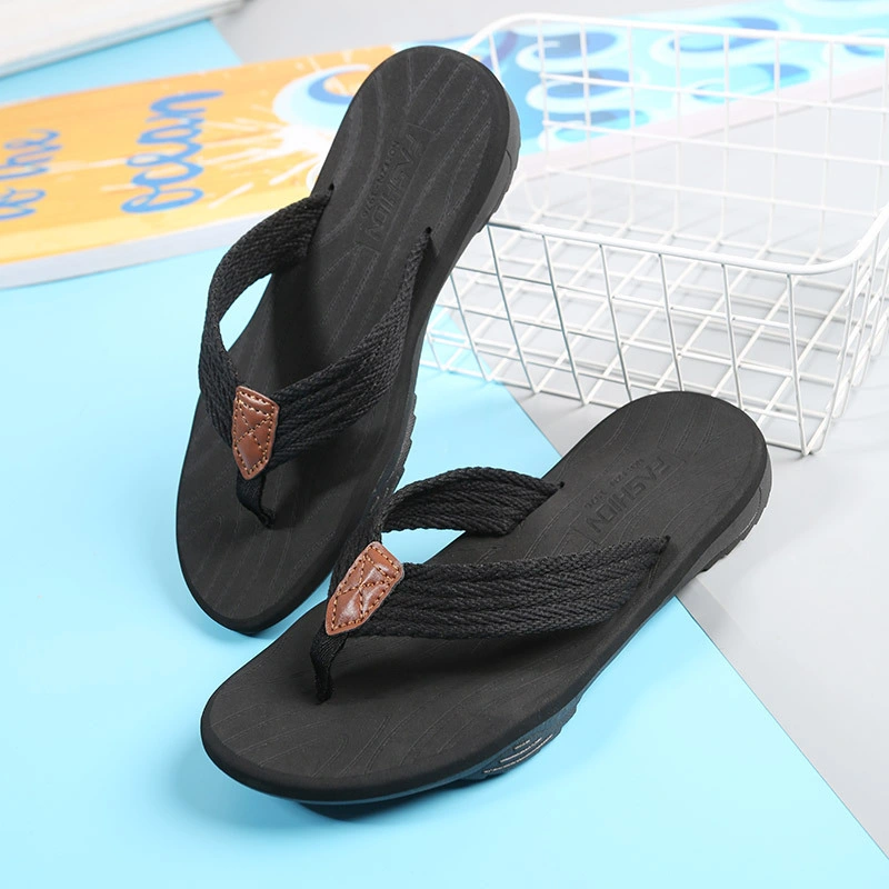 Summer Shoes Men&prime; S Comfortable Slippers Thong Sandals Fashion Design Beach Flip Flops
