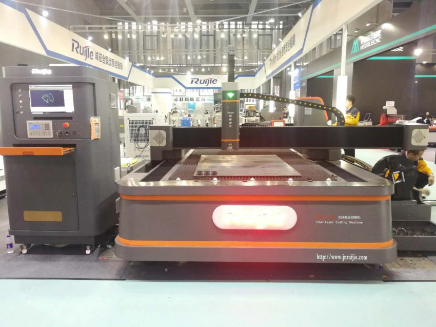 Metal Steel Pipe Tube High Fiber Laser Cutting Machine with Price