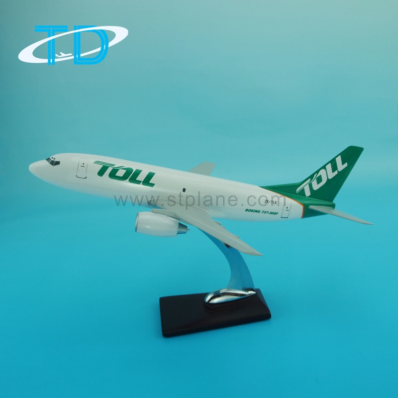 Toll B737-300 Scale 1: 100 Model Plane for Display
