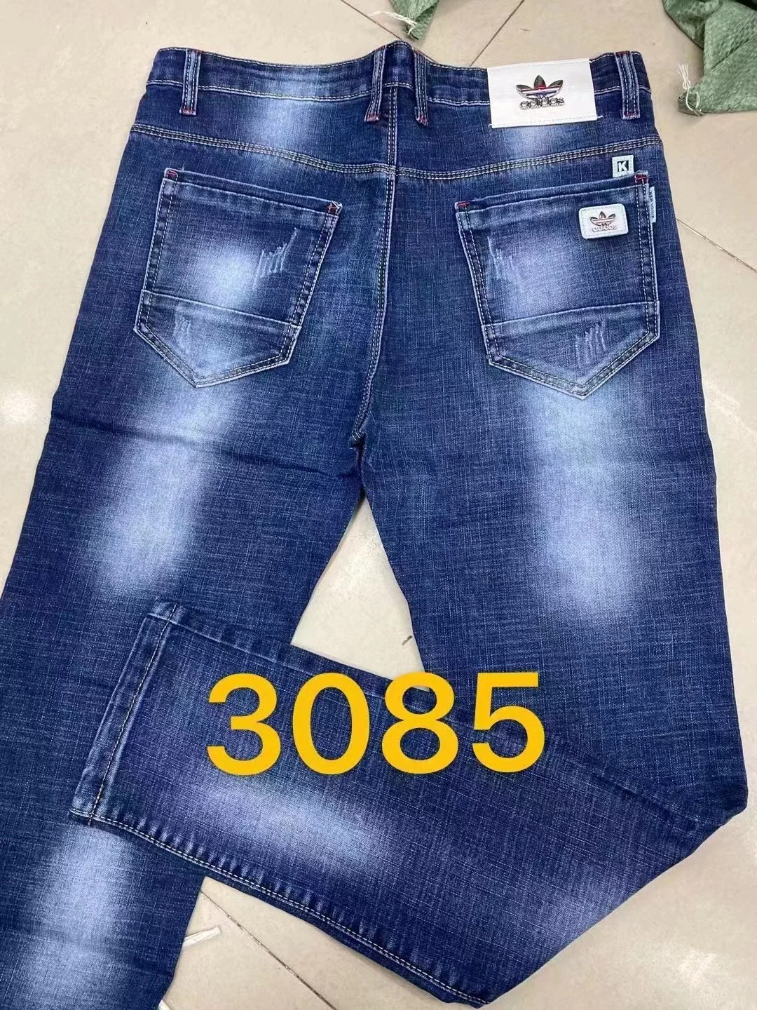 Local de estoque Skinny prensa para calças de ganga para mulher calças de ganga o logotipo personalizado Jeans Slim Fit jeans azul feminina