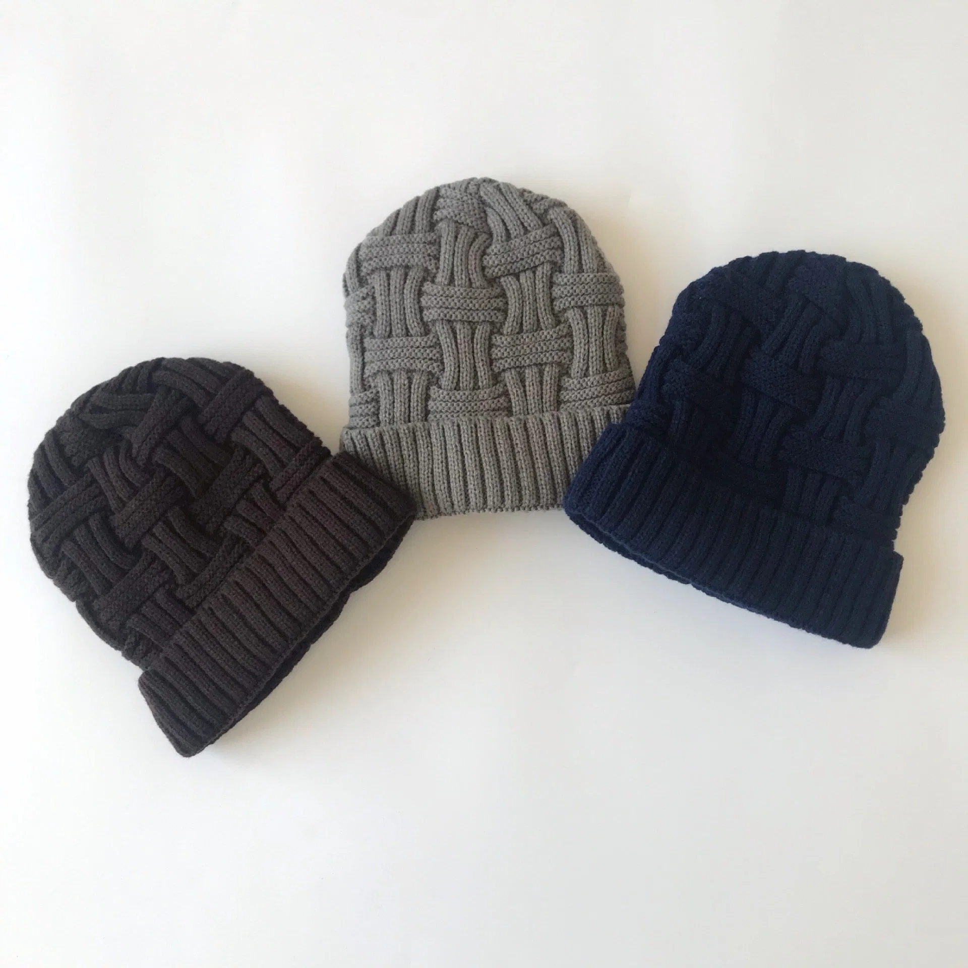 Wholesale/Supplier Custom Beanie Embroidery Logo Woven Label 100% Acrylic POM POM Knitted Hats Beanie Winter Hats