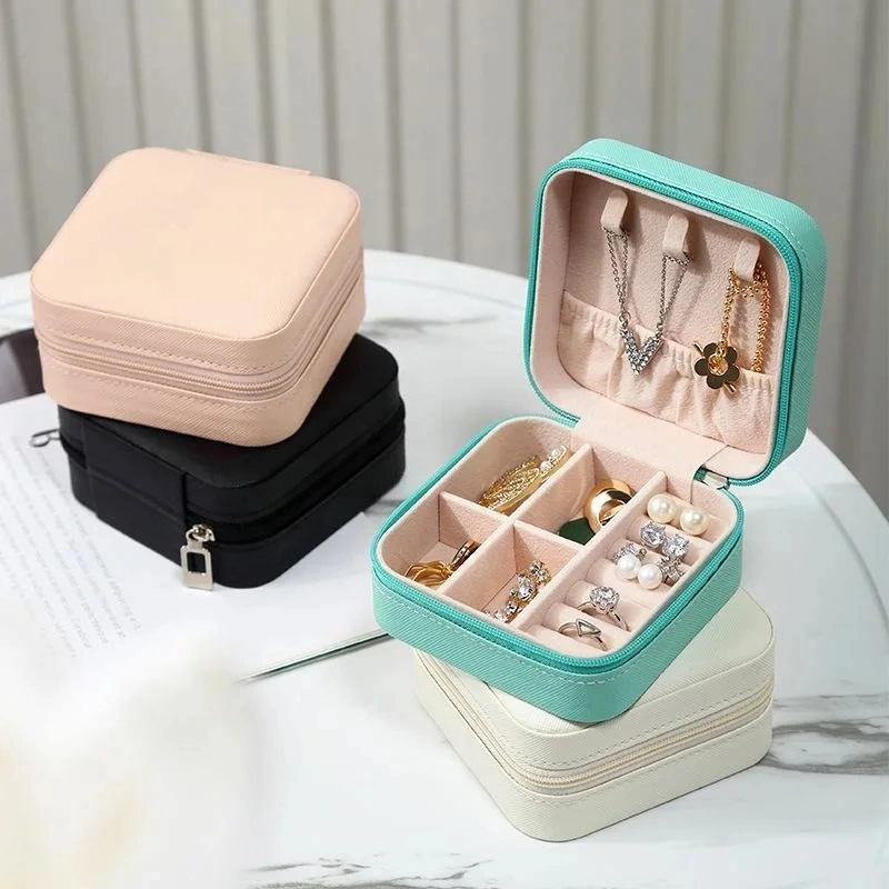 2023 Yiwu Market Sourcing Buying Agent Gift Travel Jewelry Box Case Organizer Display Case for Rings Earrings Necklaces Storage Box