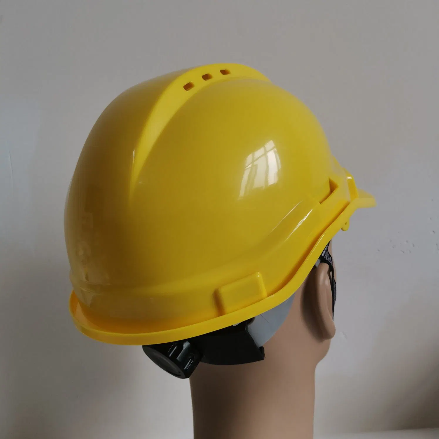 La construcción de la luz de aire acondicionado Seguridad PE Hat Barboquejo casco