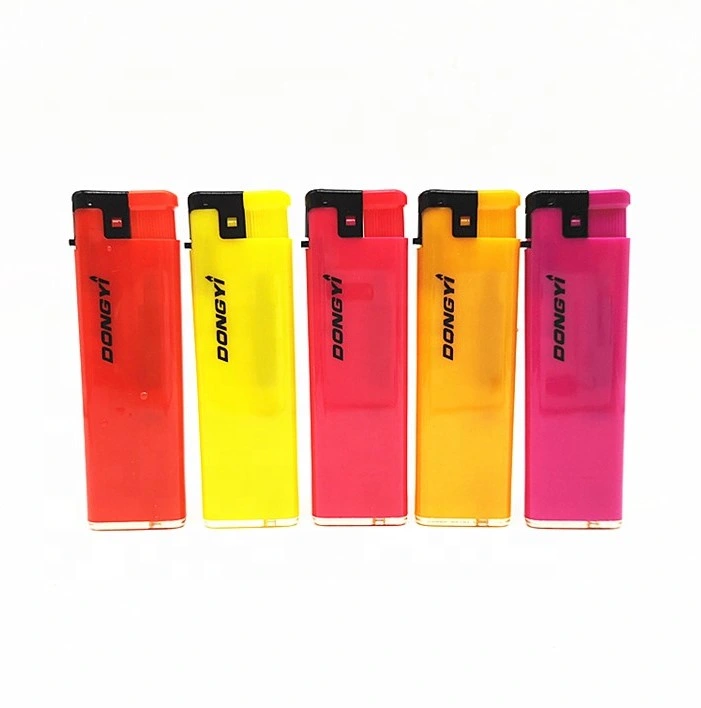 POM Matériau Matière plastique Briquet briquet à gaz jetables briquet électronique Garantie de Qualité ISO Allume-cigares