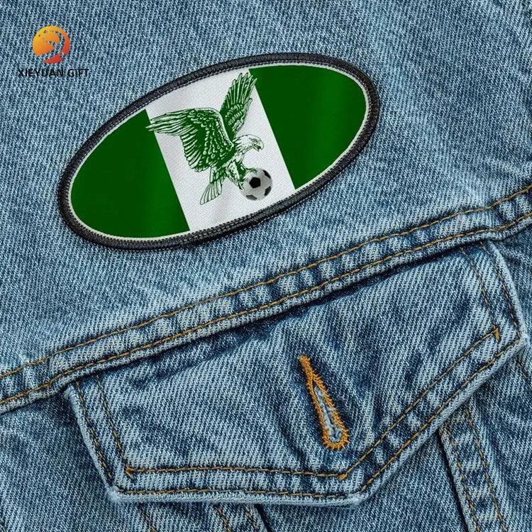 Fábrica de León al por mayor Accesorios de ropa profesional regalo de promoción Embroidery Patches Tela Nigeria Bandera Hierro táctico en parche