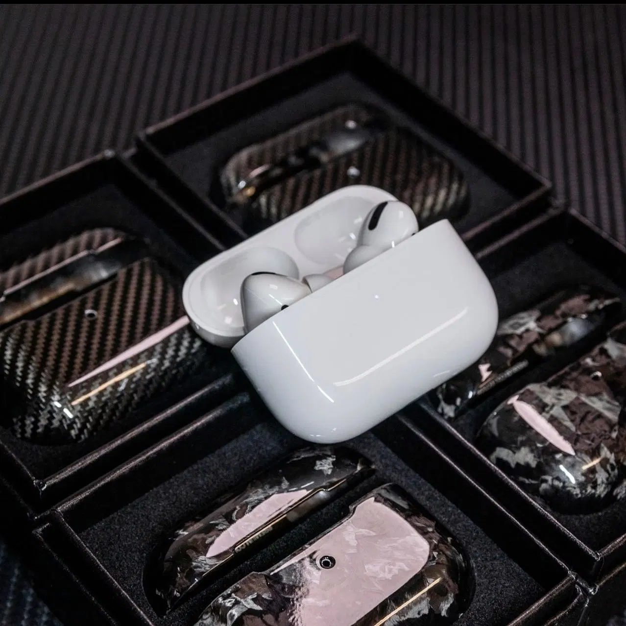 Banheira de comércio por grosso de Bluetooth Sem Fios com cancelamento de ruído auriculares auscultadores auriculares Real do fone de fibra de carbono da tampa da Série Pro para Airpods 2 3 tampa do gabinete