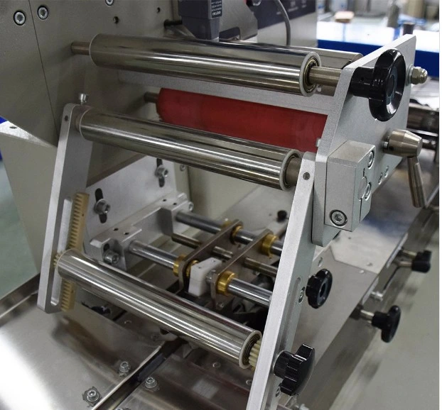 High quality/High cost performance Speed Automatic Multi-Function Soft Hard Sweet Candy Pillow Type Flow Packing Machine