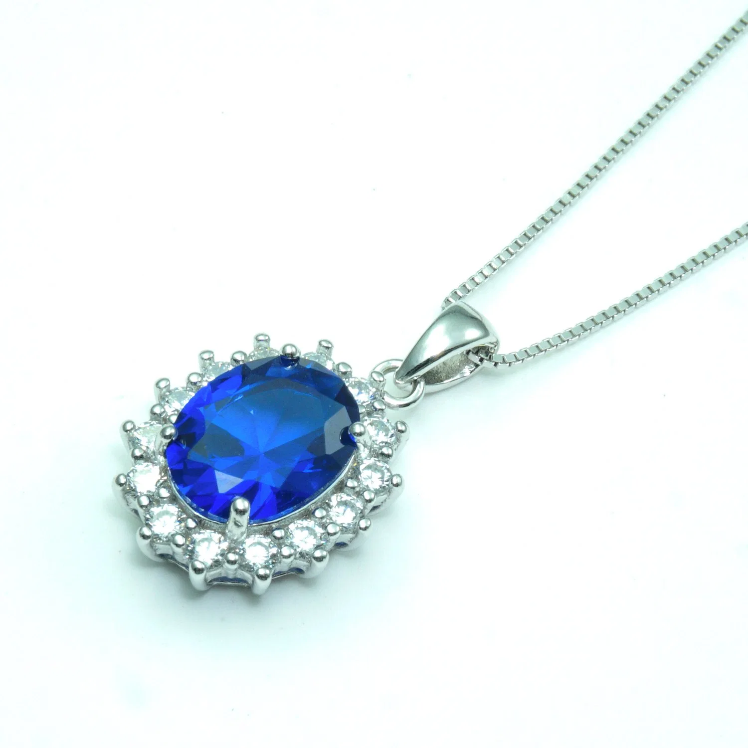 Hot Custom Rhodium Fashion Beautiful Sterling Silver Jewelry with Oval Sapphire Necklace