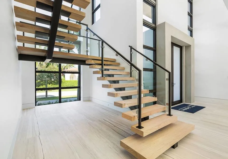 High quality/High cost performance  Villa Wood Staircase Tempered Glass Railing Staircase