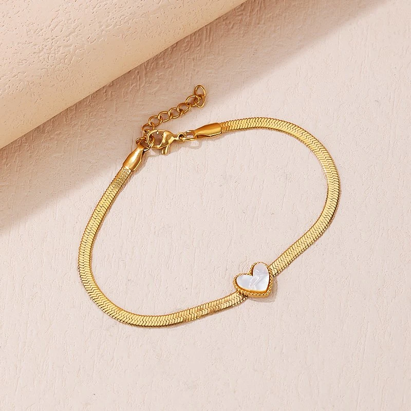 New Fashion Jewelry Gold Stainless Steel Bracelet with Heart Shape for Ladies