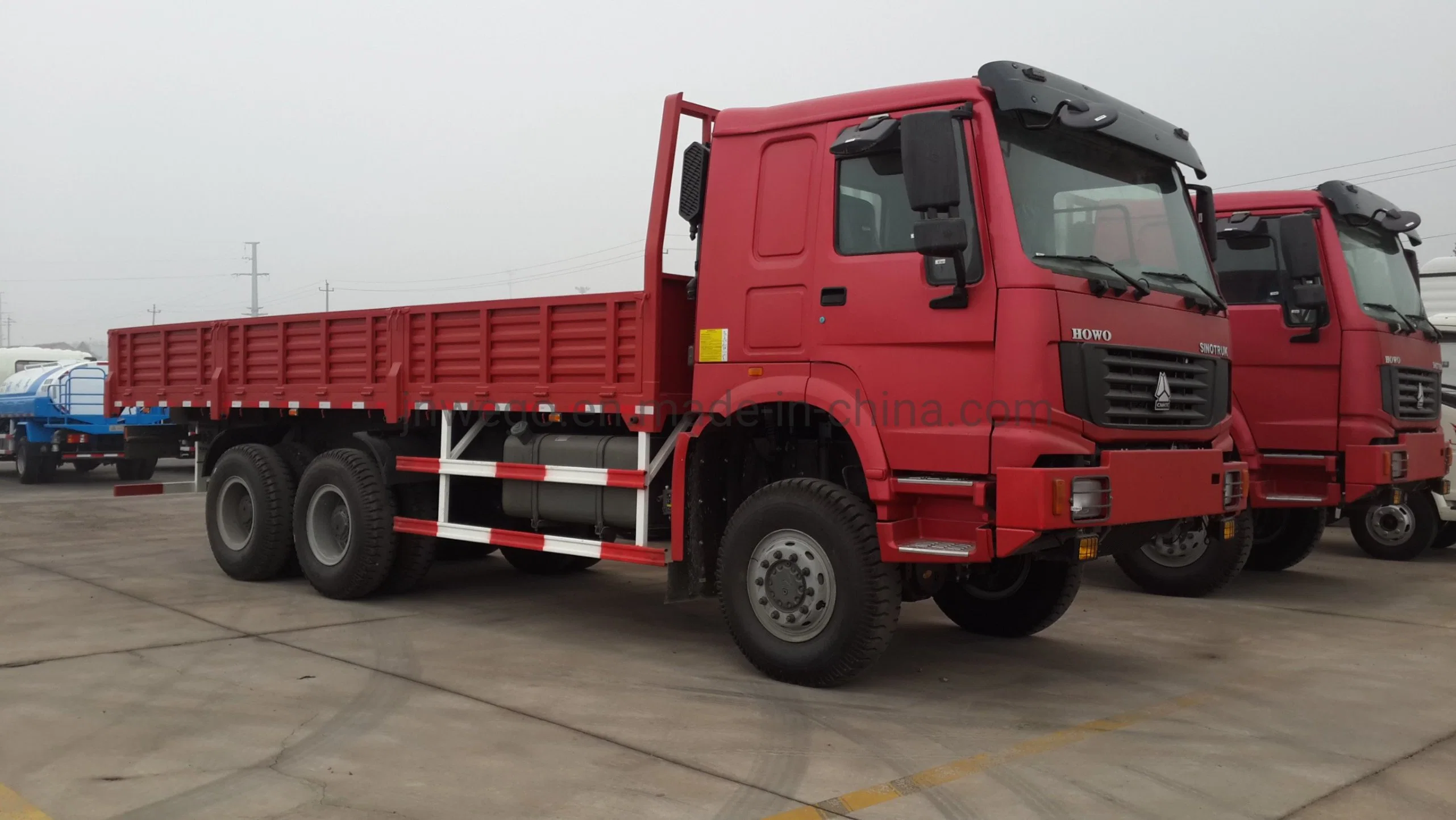 La alta calidad a bajo precio nuevo Sinotruk HOWO 8X4 camiones camiones de carga/