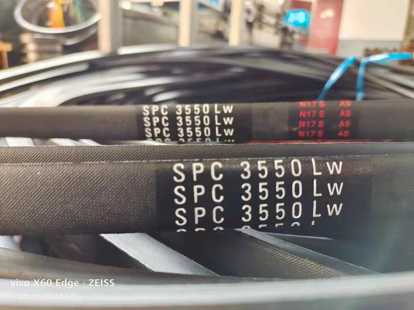 Cogged Borracha Industrial Auto Cadeia Engrenagem Poli PU Moto Peças da transmissão do transportador do ventilador dente síncrona Carro Pk de tiras de distribuição enrolado atado Trapezoidal