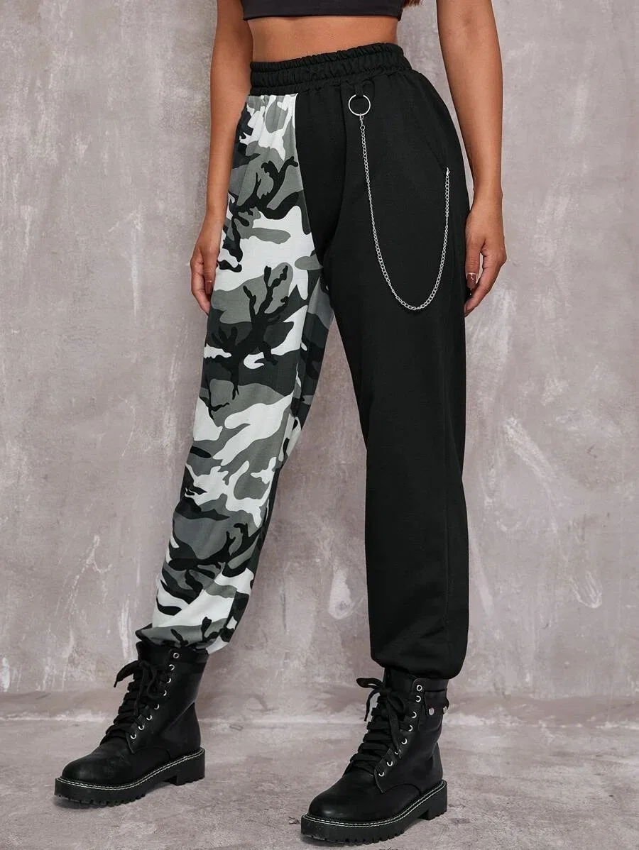 2021 New Fashion Street Style Chain Detail Color Block Camo Pants