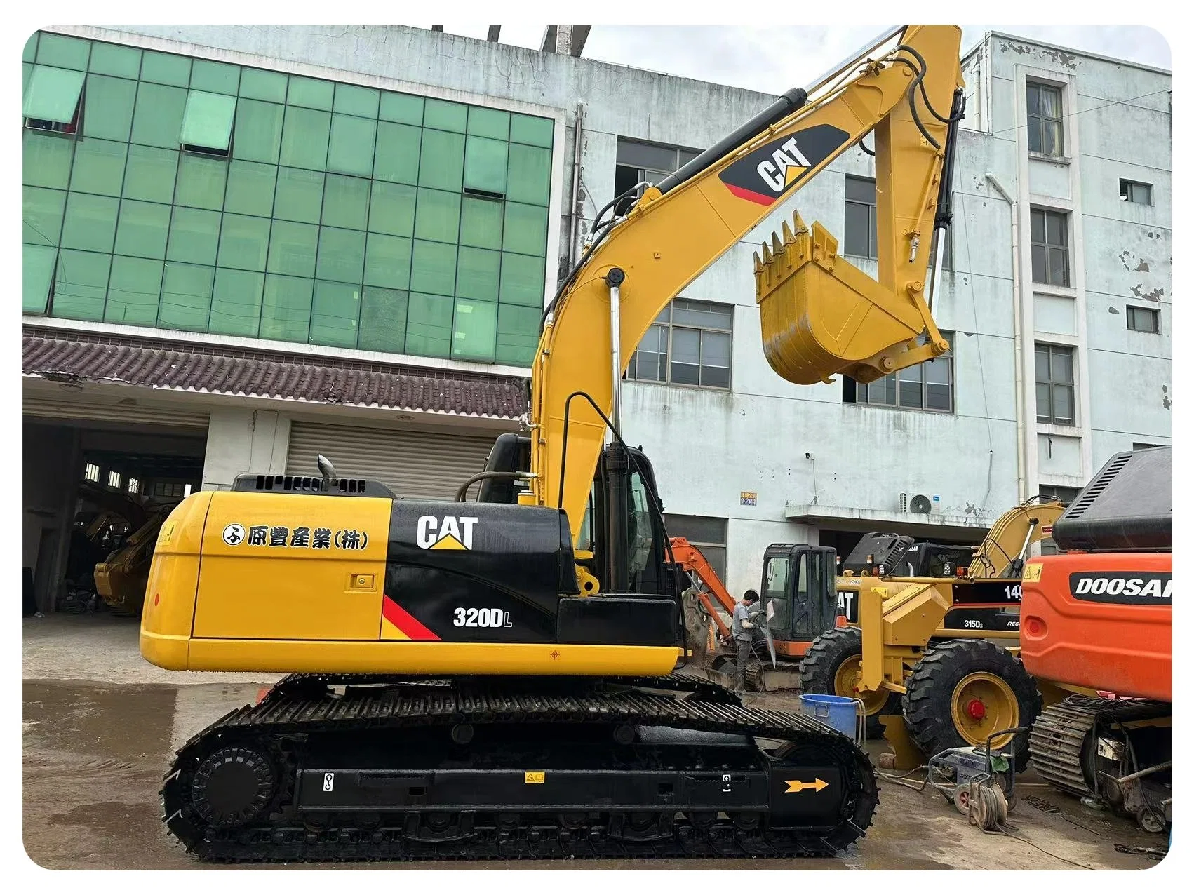 Excavadora Cat 320dl usada, Construcción de la excavadora Caterpillar 320dl 323D 324D Equipo en el motor original y la bomba hidráulica