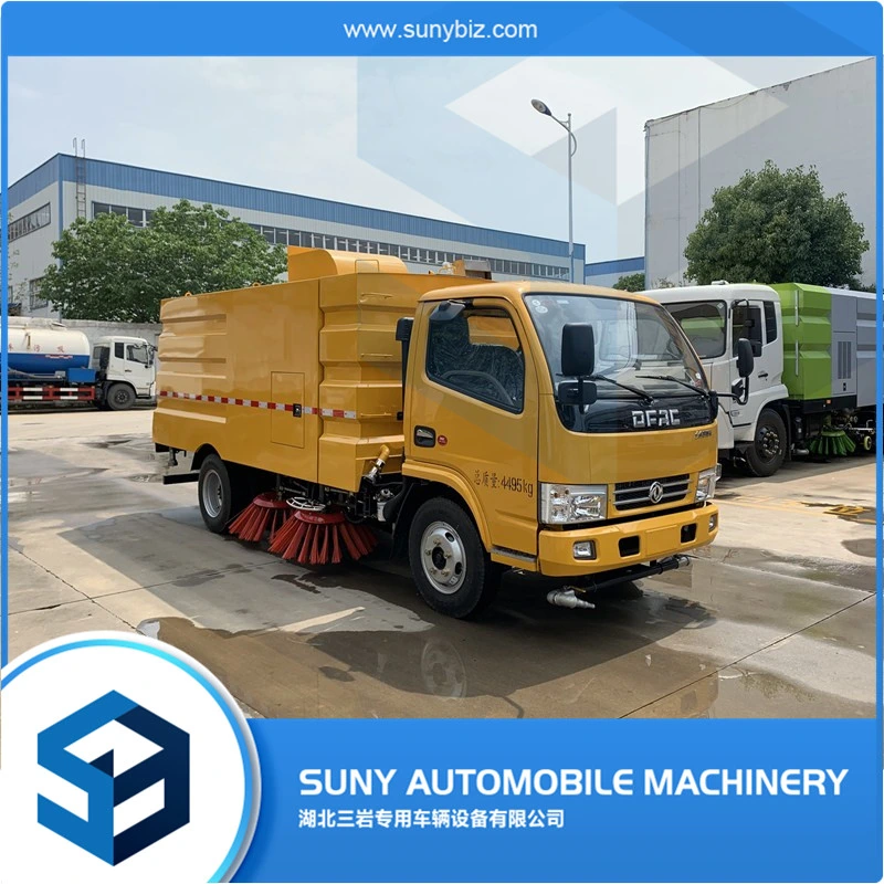 De 8000 litres Réservoir d'eau Dongfeng Road Sweeper chariot avec des brosses