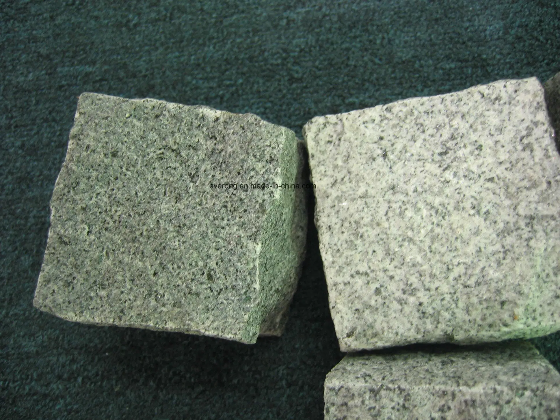 Natural Split Paving /Cobblestone /Cubic/Cube Stone for Outdoor Garden and Square