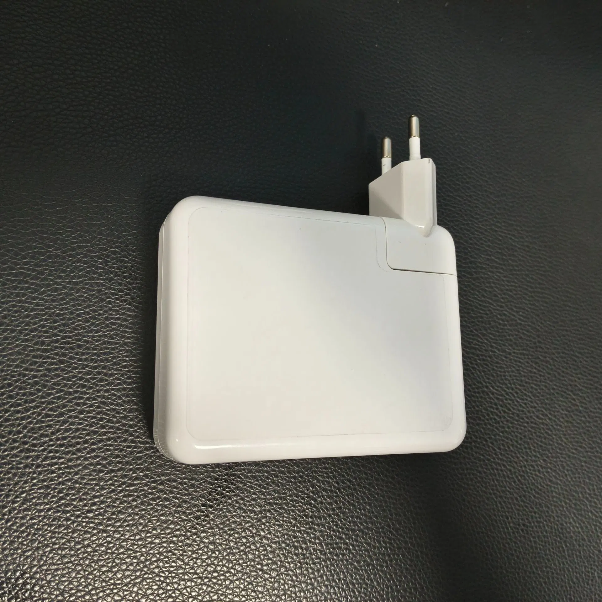 USB-C Type-C Pd140W Charger Power Adapter Suitable for Apple Laptop Fast Charging