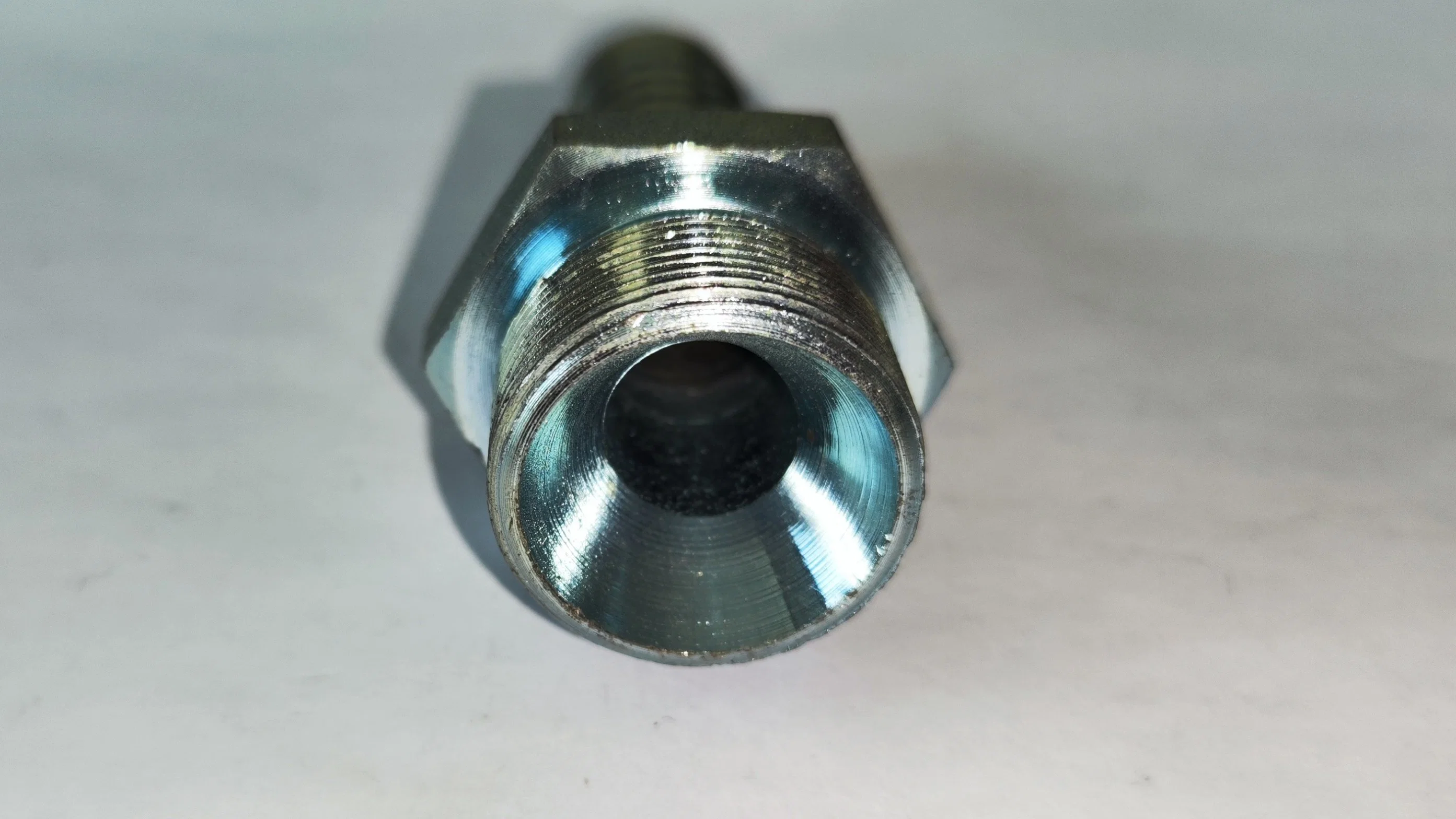 Metric Male Hydraulic Fitting 60 Deg. Cone Bonded Seal 10611 Connector