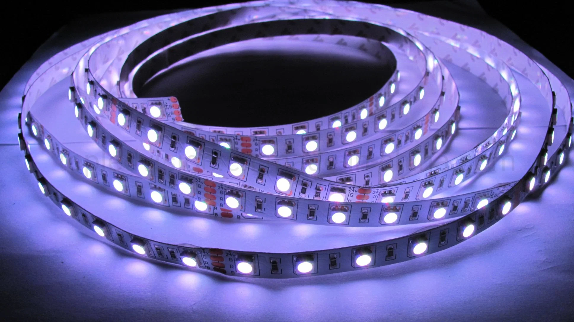 High Brightness SMD5050 12/24V Flexible LED Stripe LED Rope Light for Cabinet Lighting