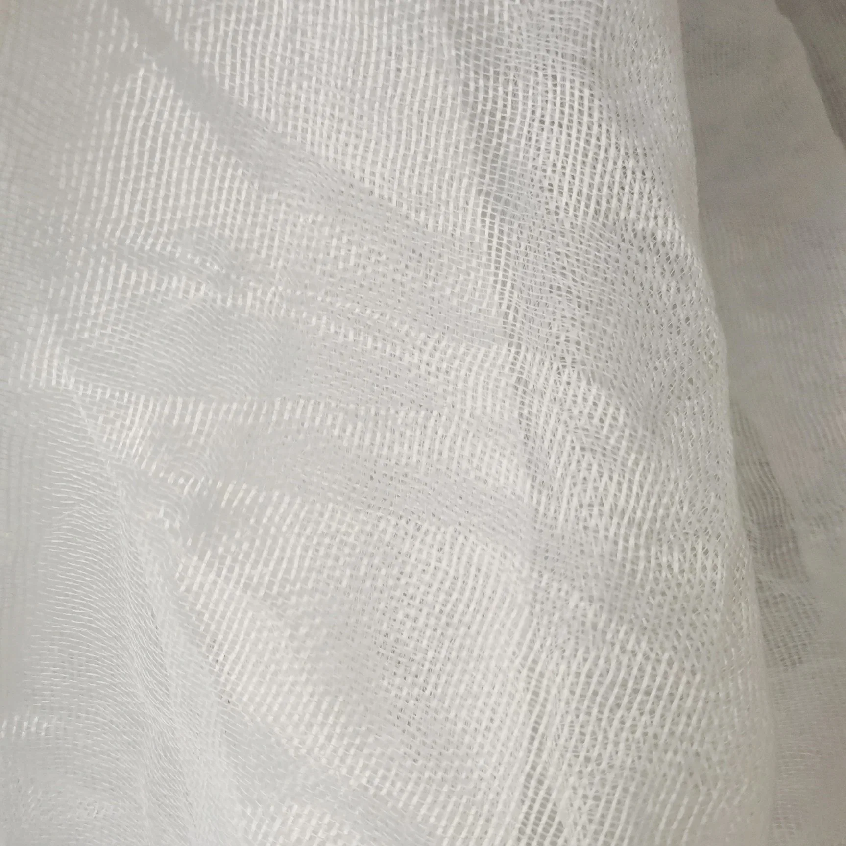 White Polyester Woven Cloth in Large Roll for PVC PP Laminates and Compound Materials