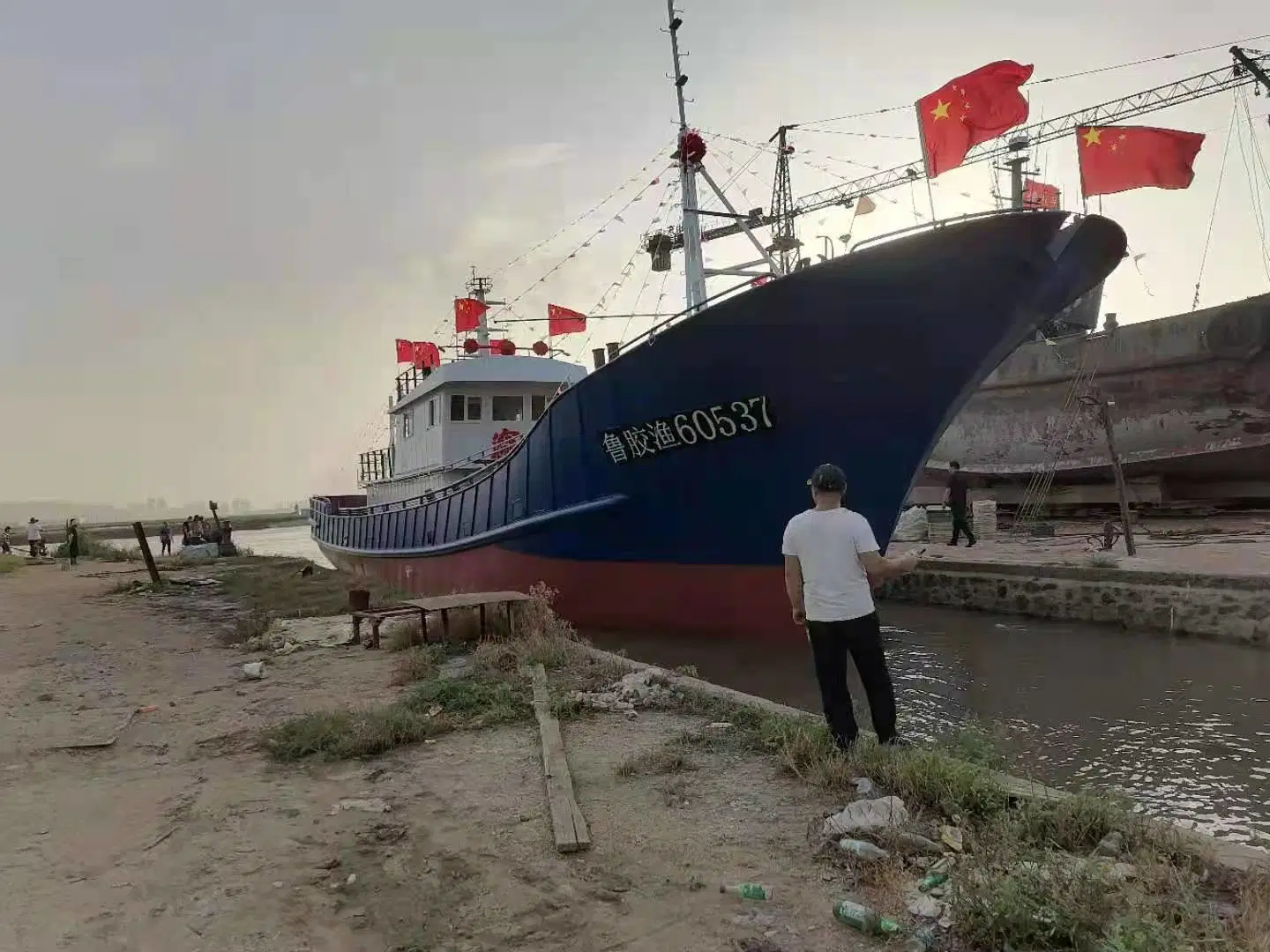 China 38m/125FT Steel Commercial Trawler and Gill Net Freezing System Fishing Ship for Sale