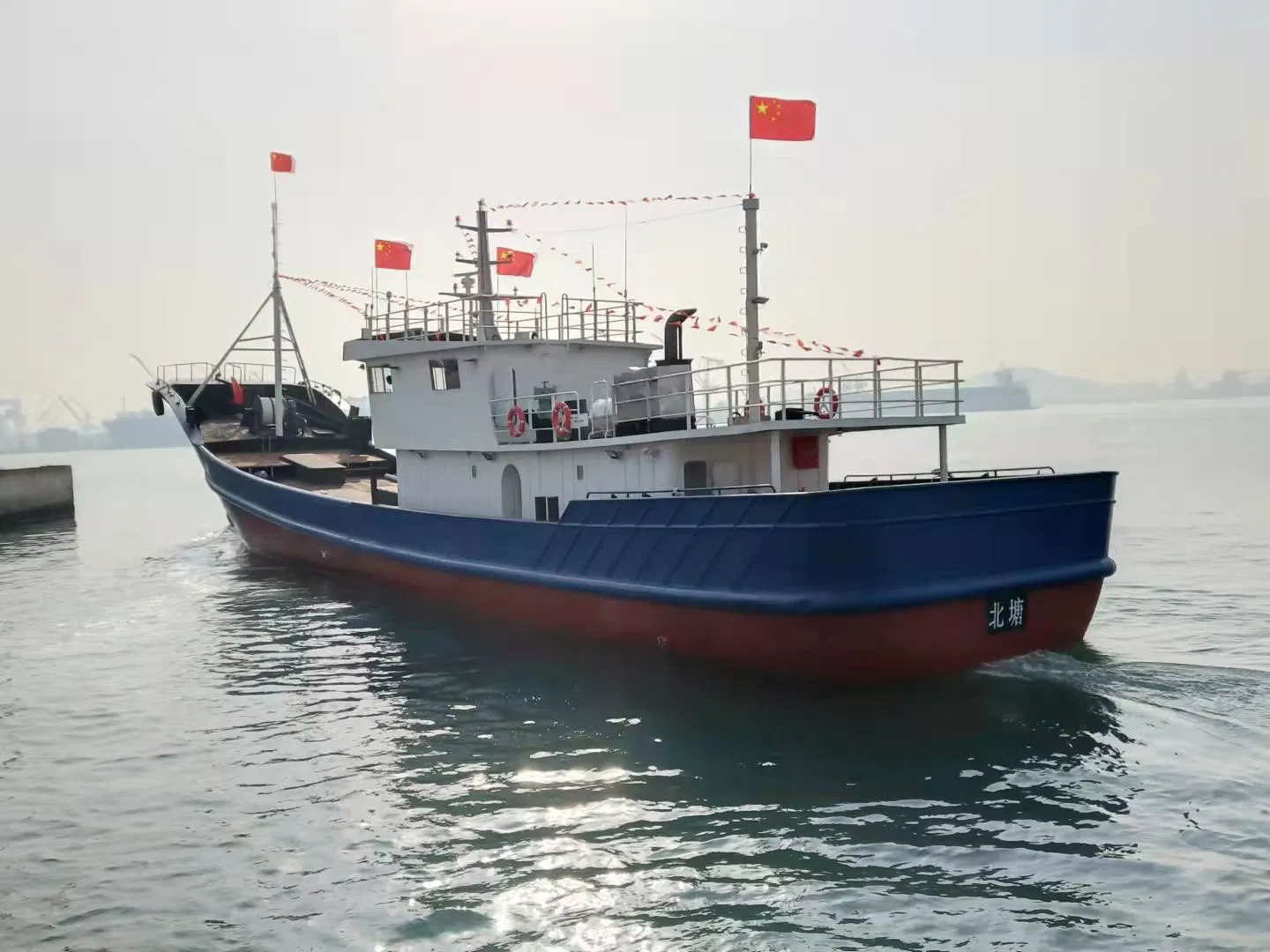 China Manufacturer 42.7m/140FT Steel Commercial Trawler and Gillnet Freezer Fishing Ship for Sale