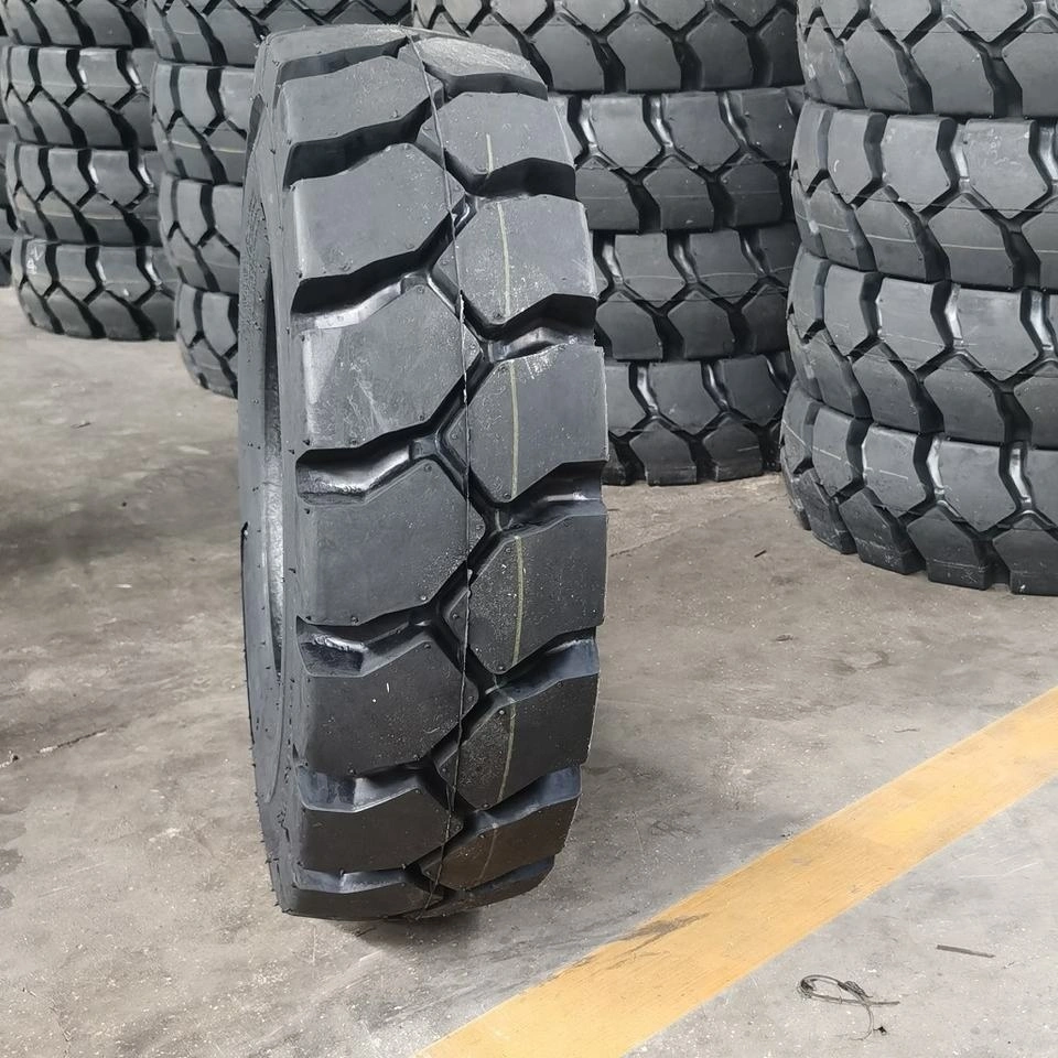 Loader 405/70r20 16/70r20 Vacuum Steel Wire Engineering Vehicle Tires Grass Tires Export Snow Tires